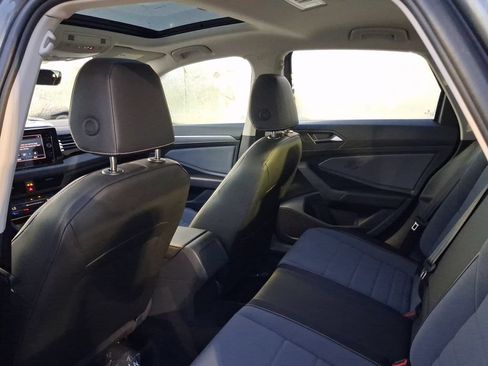 New 2026 Volkswagen Jetta SE FWD image 5