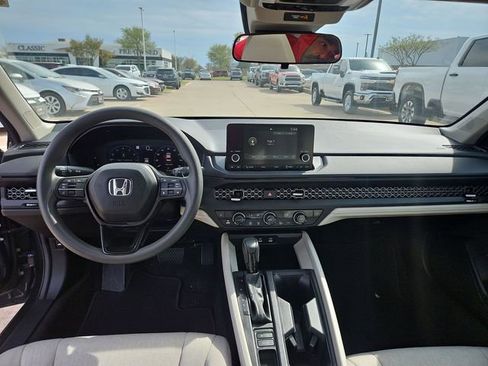 Used 2024 Honda Accord EX image 18