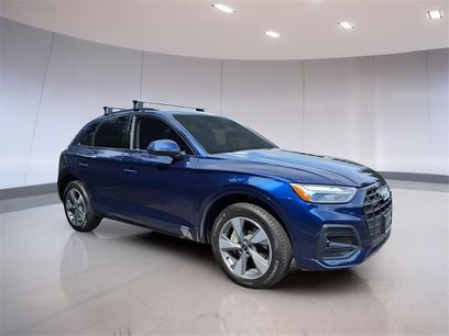 Certified 2025 Audi Q5 2.0T Premium w/ Convenience Plus Package