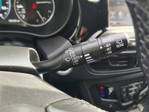 Used 2019 Buick Envision Premium image 22