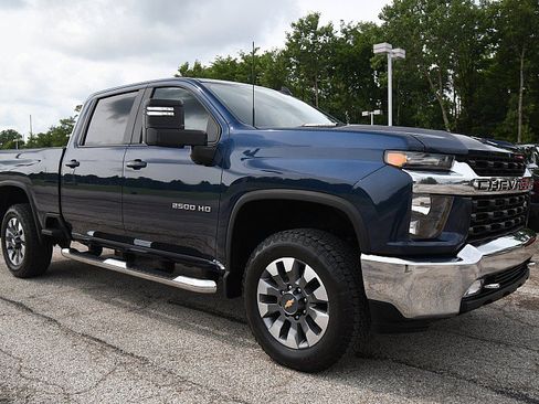 Used 2022 Chevrolet Silverado 2500 LT w/ Convenience Package AWD/4WD image 1