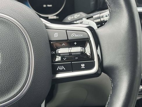 Used 2024 Kia Sorento SX Prestige image 32