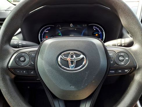 Certified 2025 Toyota RAV4 XLE w/ Convenience Package image 24