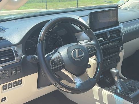 Used 2023 Lexus GX 460 Premium AWD/4WD image 16