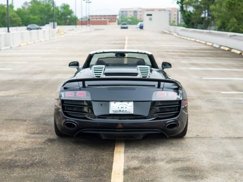 Used 2011 Audi R8 V10 image 24