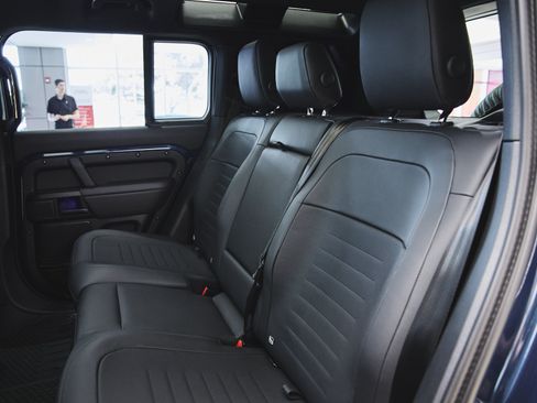 Used 2026 Land Rover Defender 110 OCTA AWD/4WD image 41