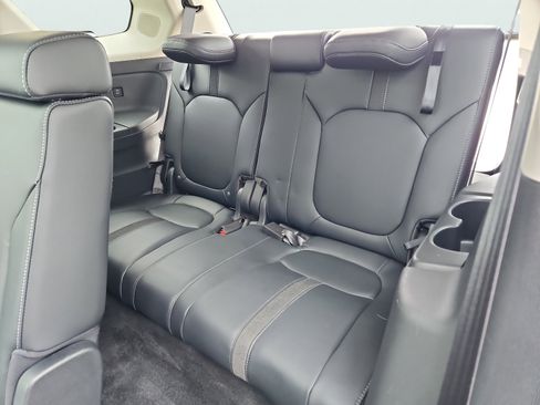 Certified 2024 Honda Pilot Touring image 37
