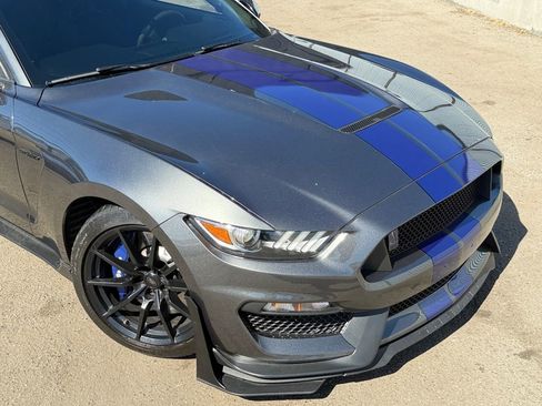 Used 2016 Ford Mustang Shelby GT350 w/ Track Package image 43