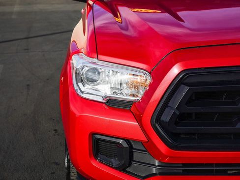 Used 2023 Toyota Tacoma SR image 12