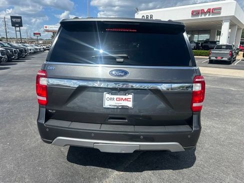 Used 2021 Ford Expedition XLT RWD image 3