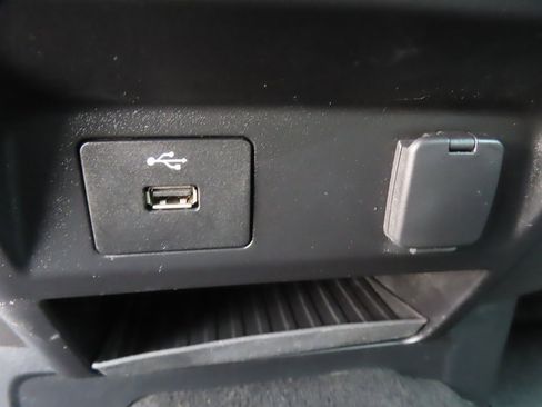 Used 2019 Ford F250 XL w/ STX Appearance Package image 6