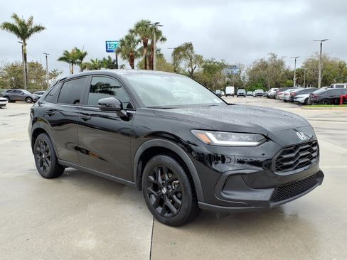 Used 2024 Honda HR-V Sport image 16