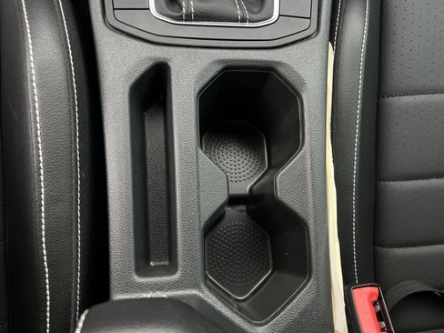 Used 2022 Volkswagen Jetta SE image 25