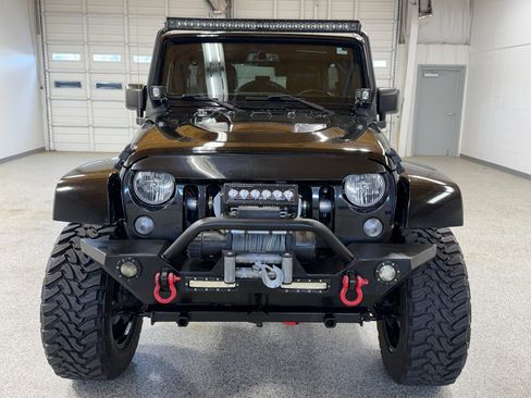 Used 2016 Jeep Wrangler Unlimited Rubicon AWD/4WD image 7
