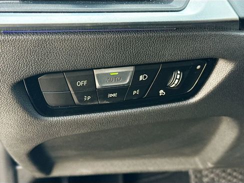 Used 2024 BMW 430i Convertible image 11