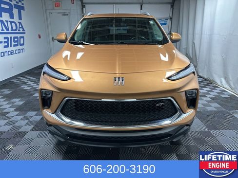 Used 2024 Buick Encore GX Sport Touring image 7