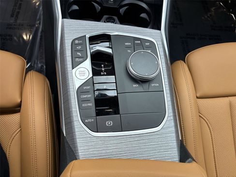 New 2026 BMW 330i xDrive Sedan w/ Convenience Package image 23
