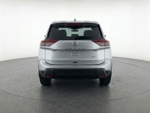 Used 2025 Nissan Rogue SV image 7