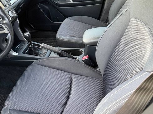 Used 2018 Subaru Forester 2.5i AWD/4WD image 13
