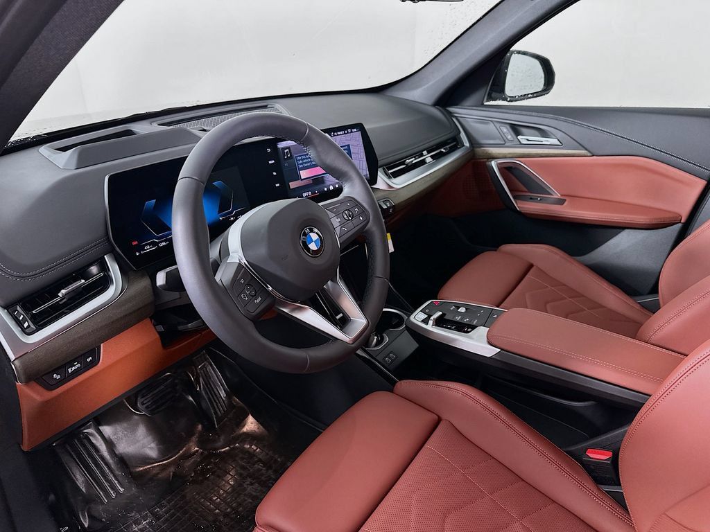 Used 2026 BMW X1 xDrive28i w/ Technology Package AWD/4WD image 11
