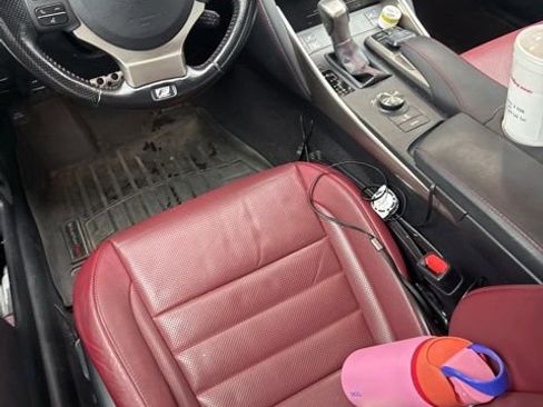 Used 2017 Lexus IS 200t image 7