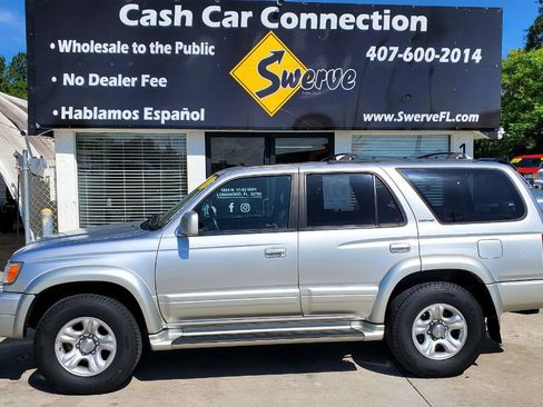 Used 2001 Toyota 4Runner Limited AWD/4WD image 10