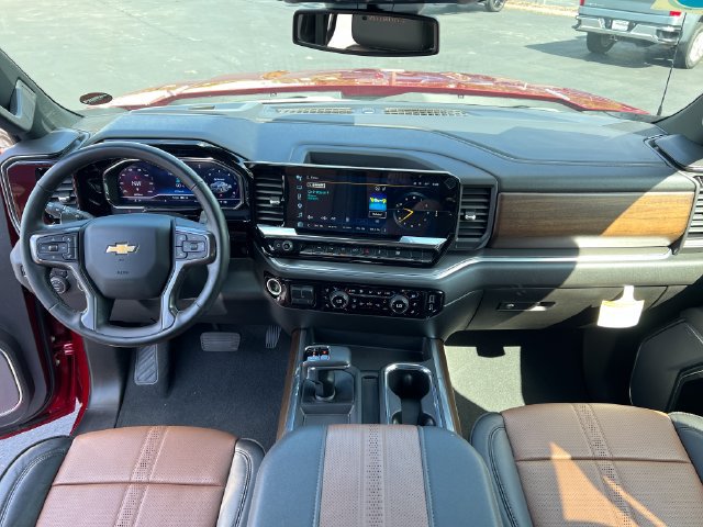 Certified 2025 Chevrolet Silverado 1500 High Country AWD/4WD image 14