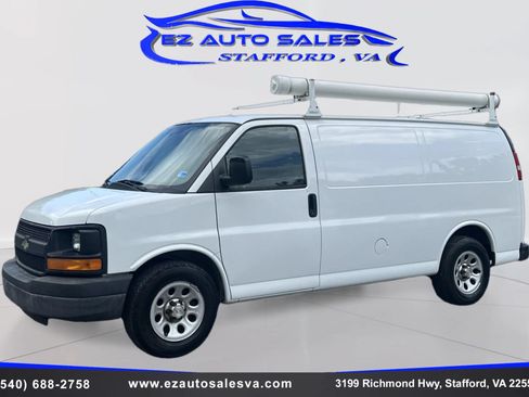 Used 2013 Chevrolet Express 1500 RWD image 9