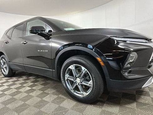 Used 2024 Chevrolet Blazer LT w/ LPO, Floor Liner Package FWD image 2