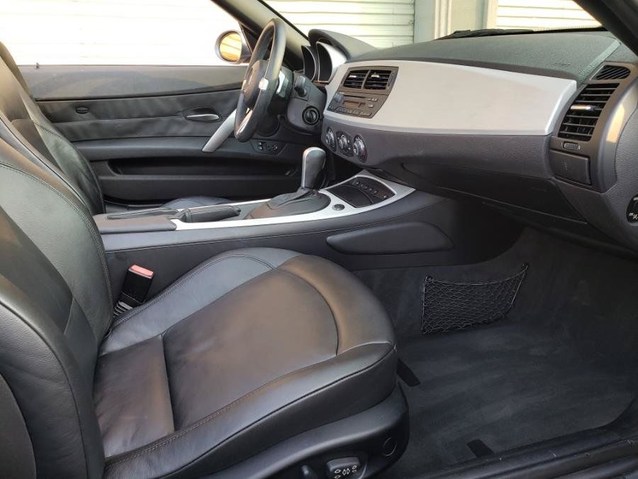 Used 2008 BMW Z4 3.0si RWD image 9
