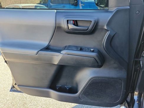 Used 2016 Toyota Tacoma SR w/ SR Convenience Package image 35