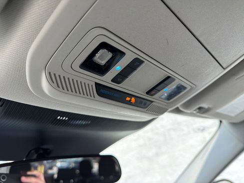 Used 2025 Ford Explorer Active image 51