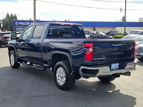 Used 2021 Chevrolet Silverado 3500 LT w/ All Star Edition AWD/4WD image 4