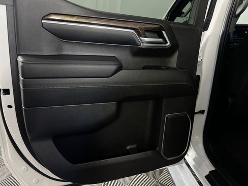 Used 2023 GMC Sierra 1500 SLE image 28