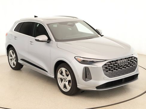 New 2025 Audi Q5 Prestige image 31