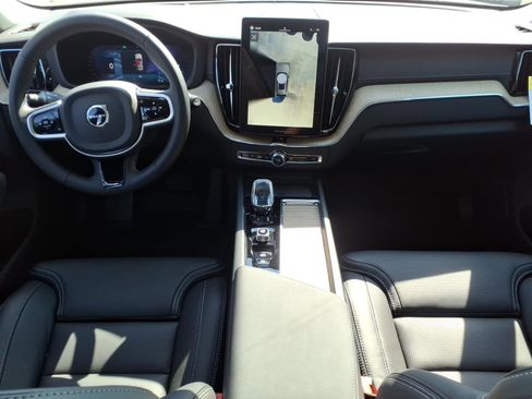 New 2026 Volvo XC60 B5 Ultra w/ Protection Package Premier AWD/4WD image 9