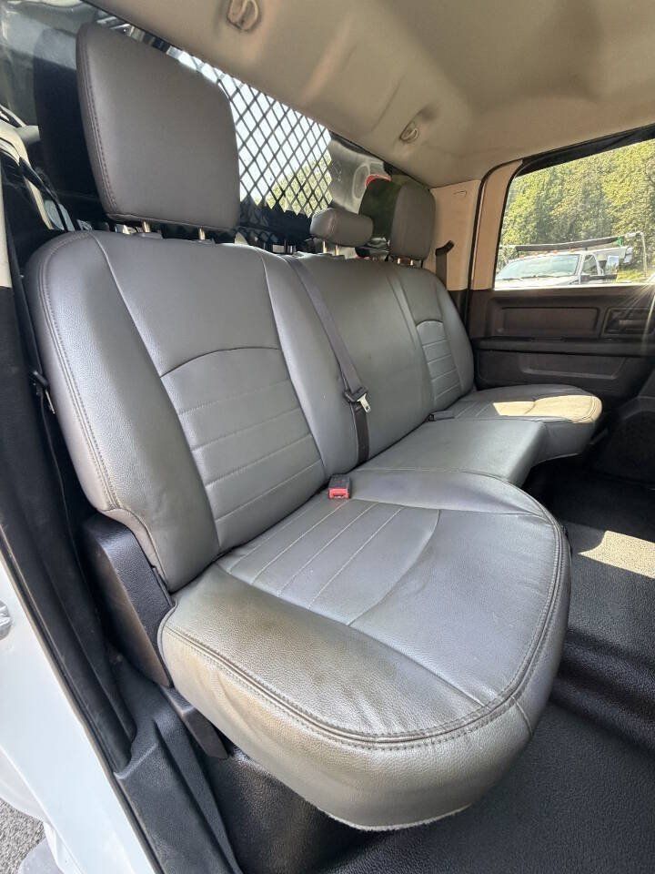 Used 2015 RAM 5500 Tradesman w/ Ambulance Prep Group RWD image 34