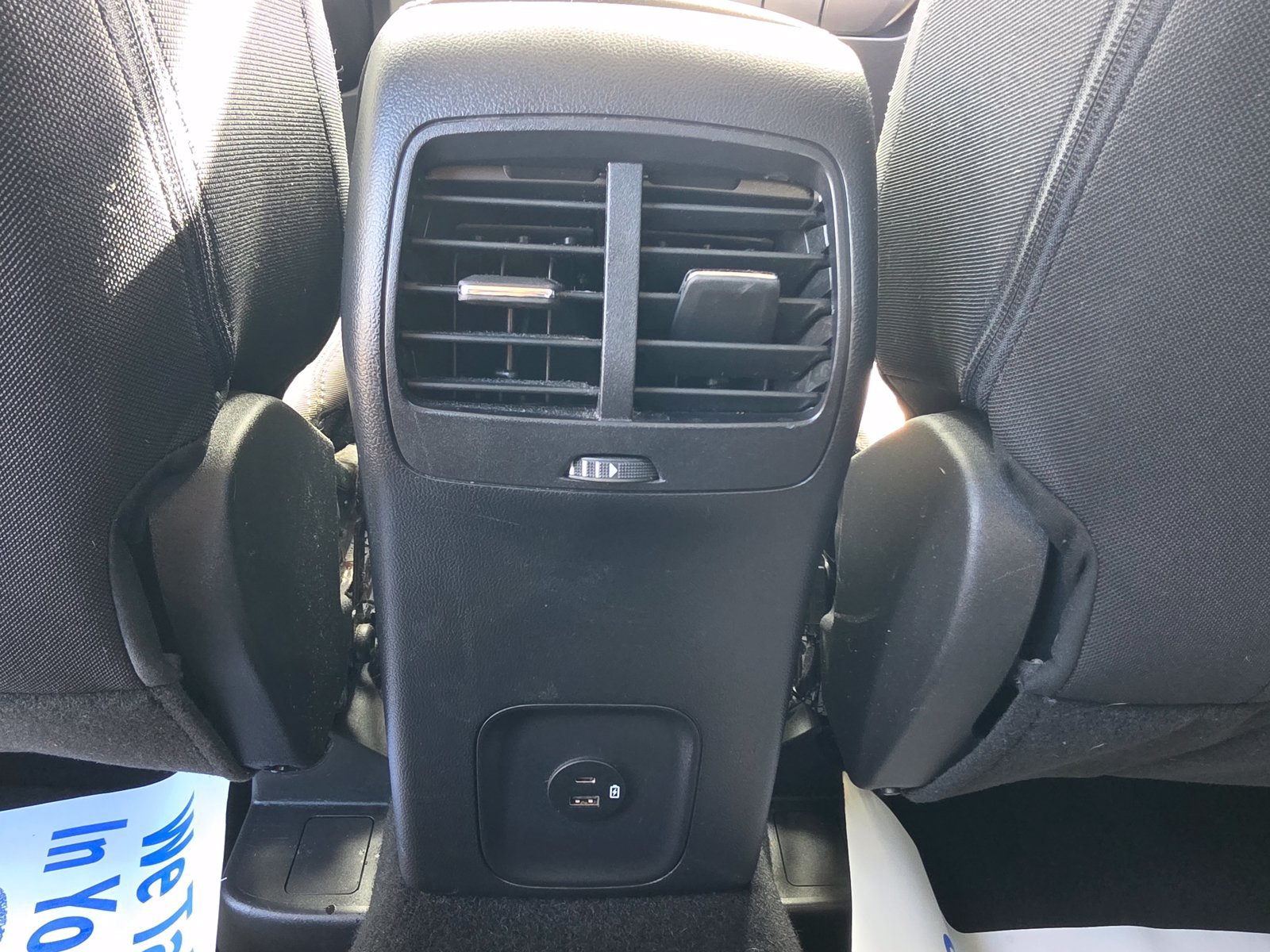 Used 2022 Ford Escape SE w/ SE Sport Appearance Package AWD/4WD image 28