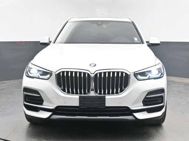 Used 2022 BMW X5 sDrive40i w/ Premium Package RWD image 3