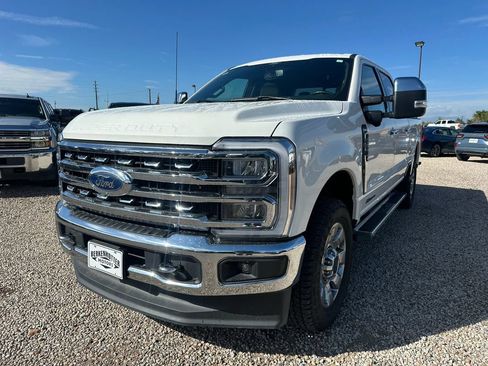 Used 2024 Ford F250 Lariat w/ Chrome Package AWD/4WD image 4