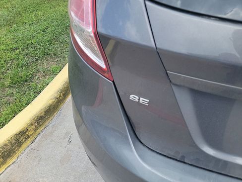 Used 2018 Ford Fiesta SE image 5