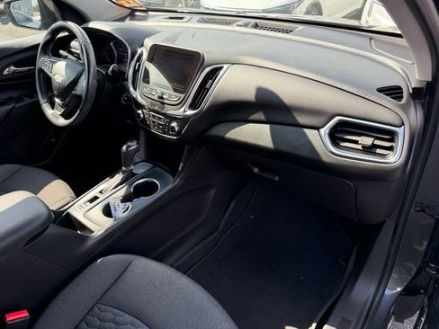 Certified 2021 Chevrolet Equinox LT FWD image 16