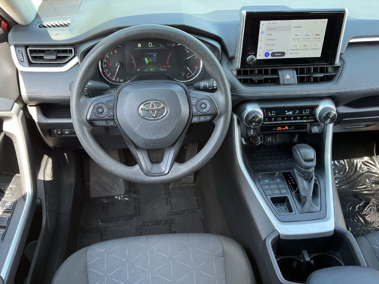 Used 2025 Toyota RAV4 XLE AWD/4WD image 10