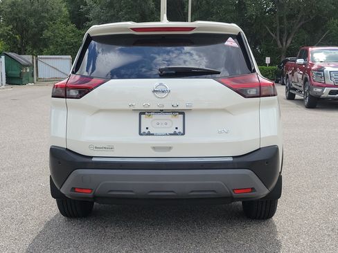 Certified 2021 Nissan Rogue SV FWD image 6