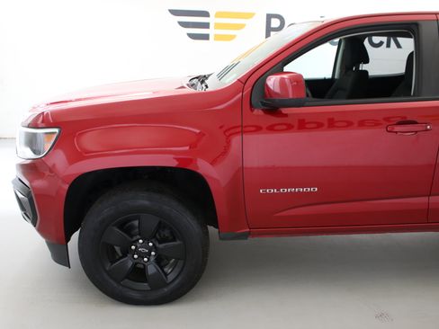 Used 2021 Chevrolet Colorado LT w/ Safety Package image 5