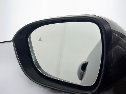 Used 2023 Nissan Rogue SL w/ SL Premium Package FWD image 16