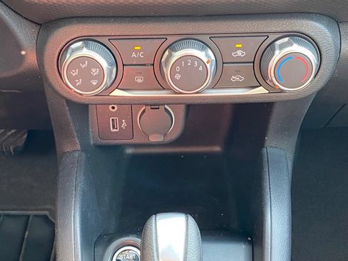 Used 2024 Nissan Kicks S FWD image 17