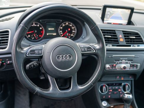 Used 2016 Audi Q3 2.0T Premium Plus w/ Technology Package image 12