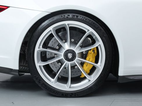 Used 2019 Porsche 911 Speedster image 41