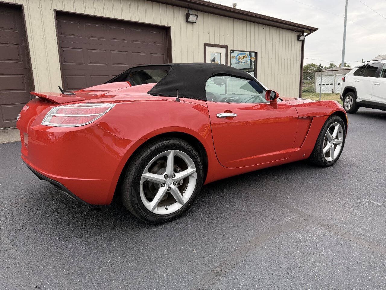 Used 2007 Saturn Sky w/ Premium Trim Pkg RWD image 10